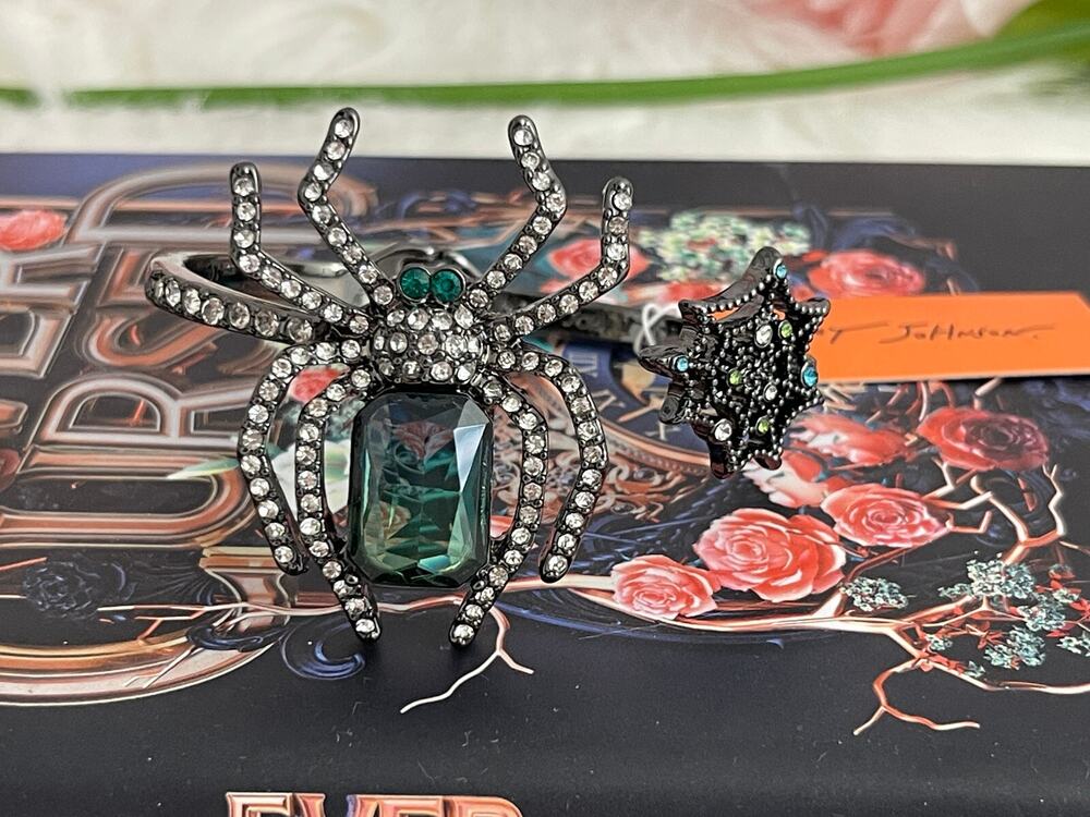 Betsey Johnson Gunmetal Rich Witch Spider & Web Hinged Bangle Green Crystal NWT